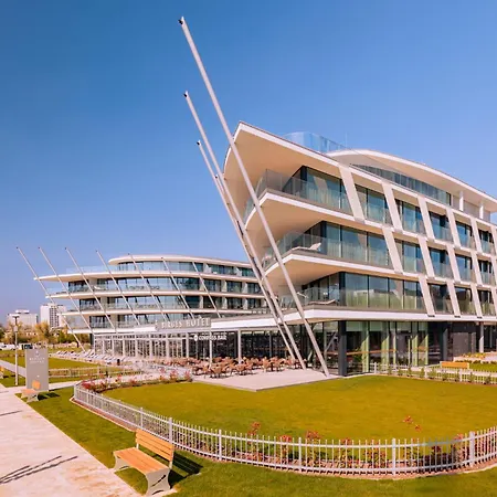 Birges Lifestyle And View Hotell 4*